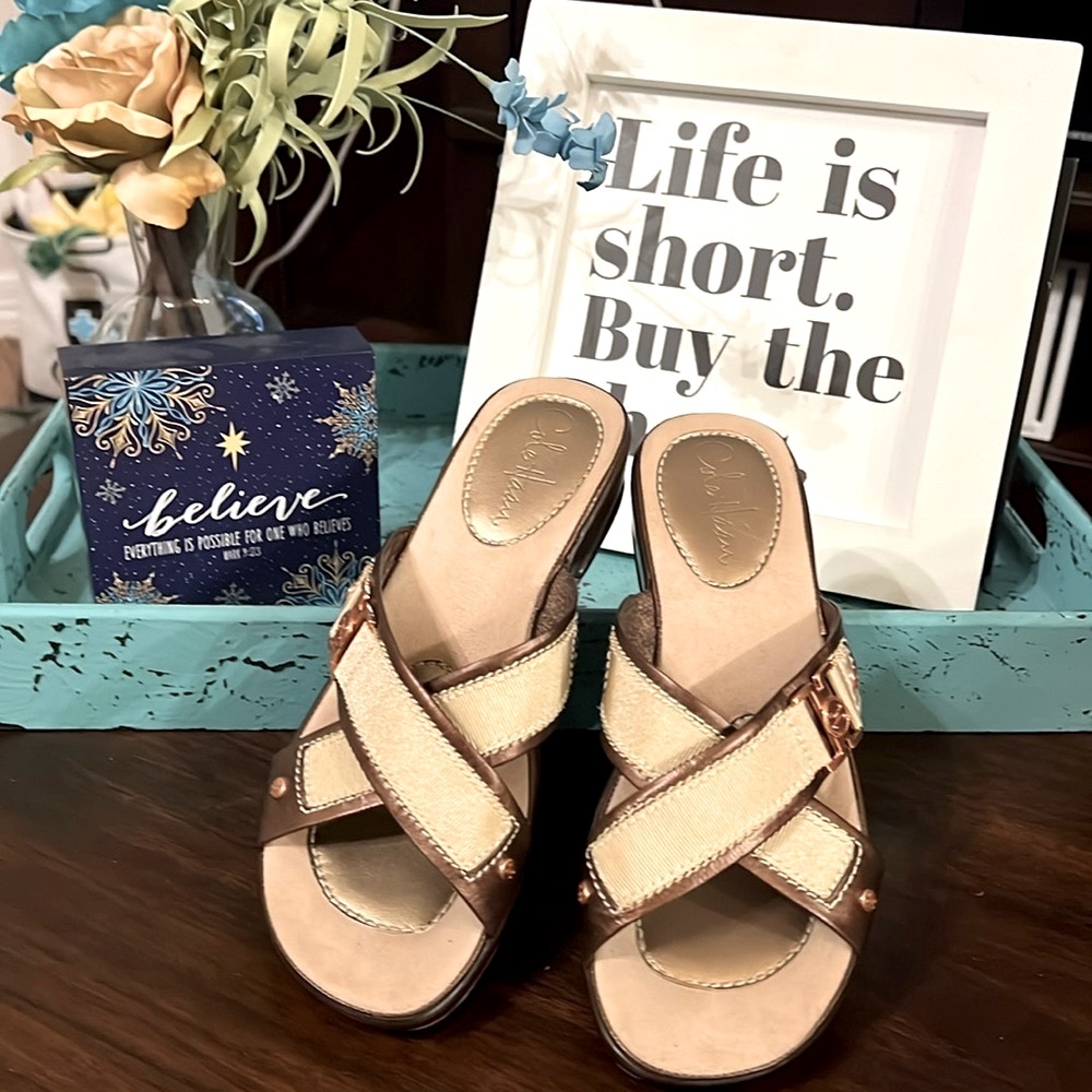 Cole Haan NikeAir Slip on Sandals Sz 7B Like New/Never Worn. Comfort & Style!